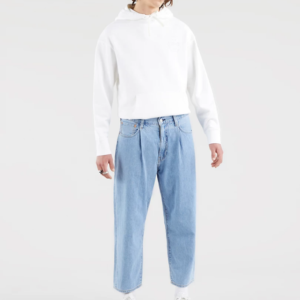 STAY LOOSE PLEATED CROP JEANS
