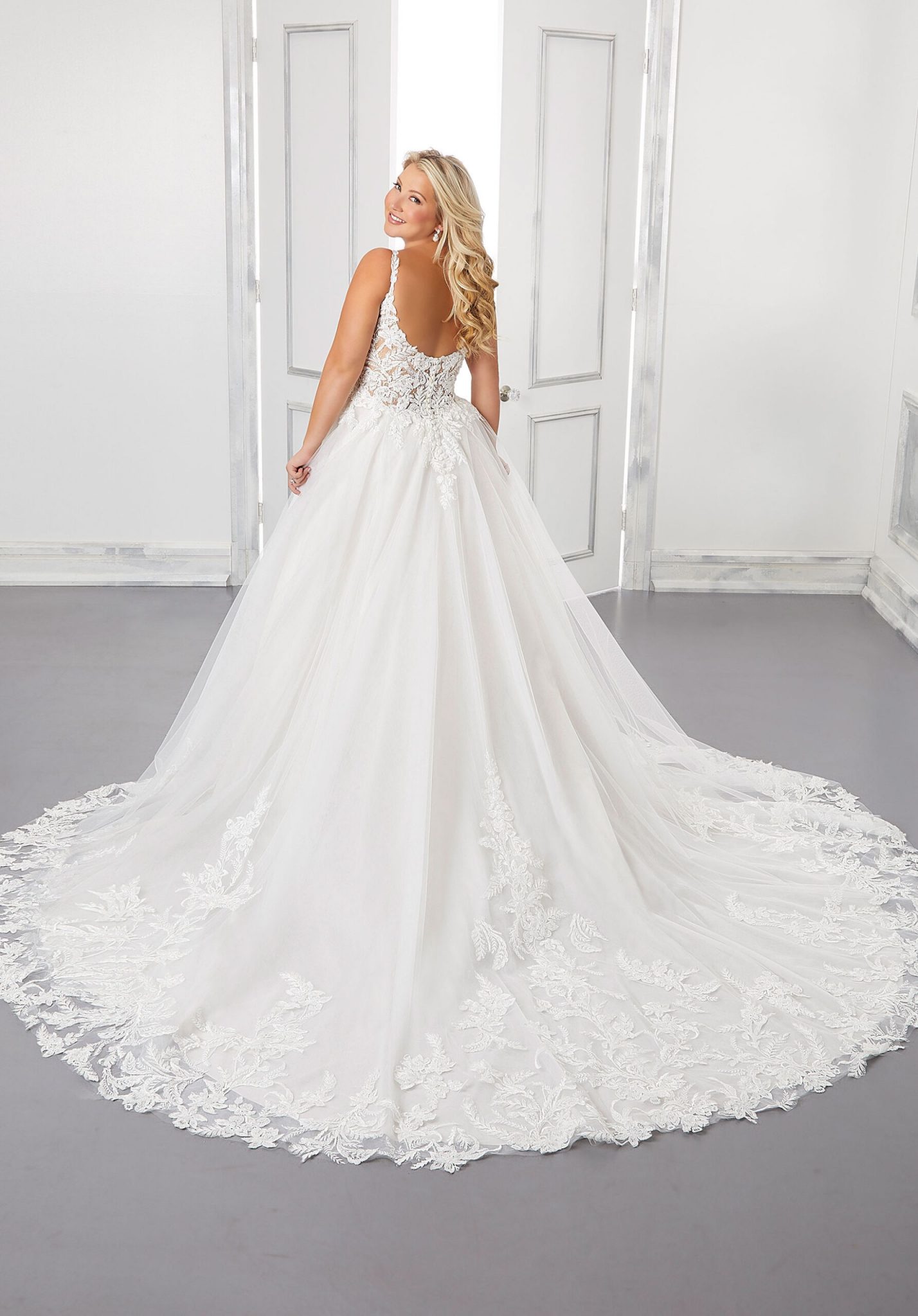 Betsey Wedding Dress - Image 3